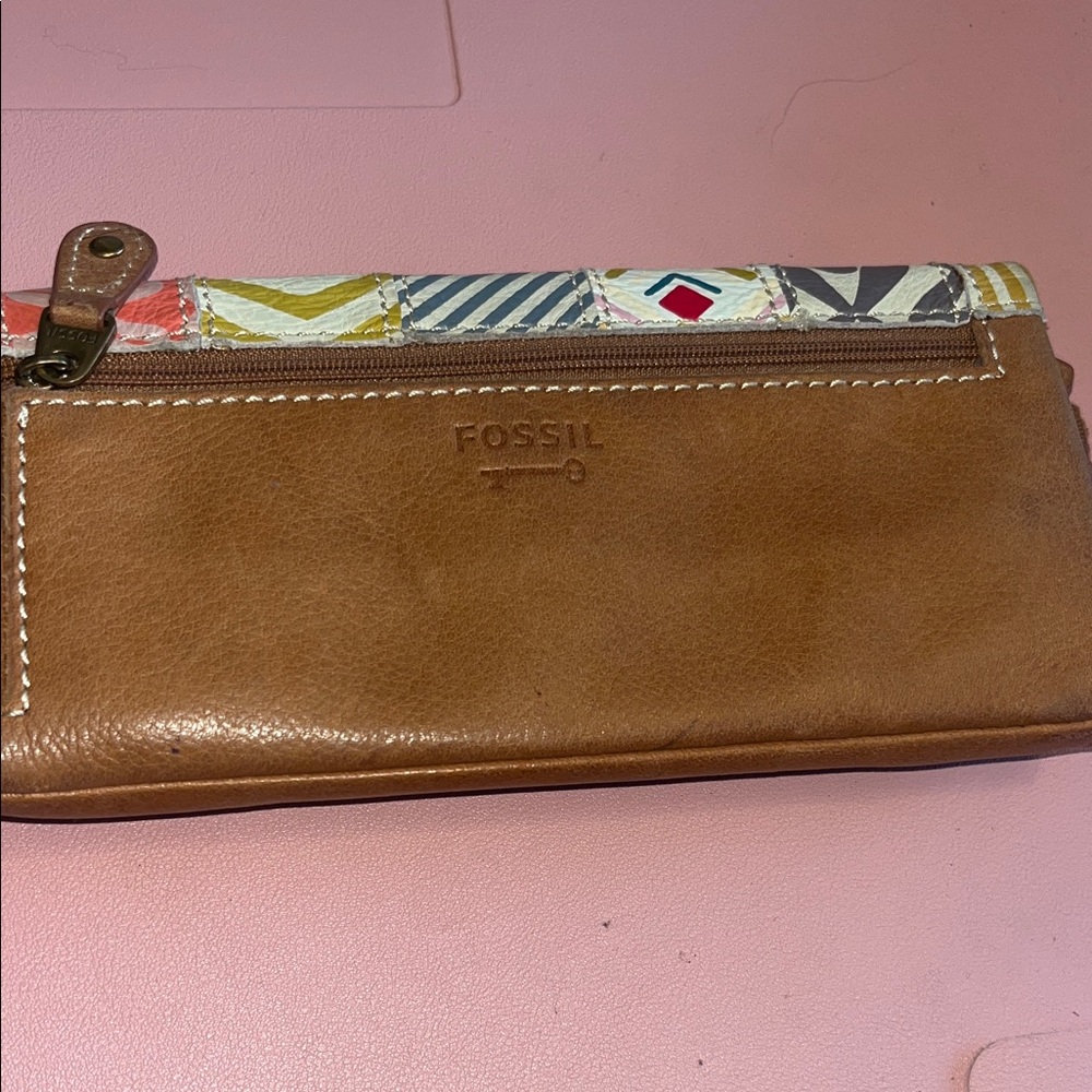 Fossil Patchwork Retro Wallet - Picture 4 of 4